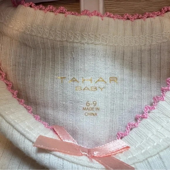 NWT Cream and Pink Onesie Set - Picture 6 of 7